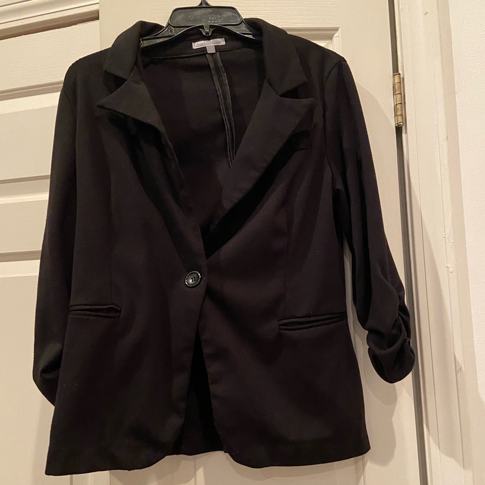 Black slim-fit blazer